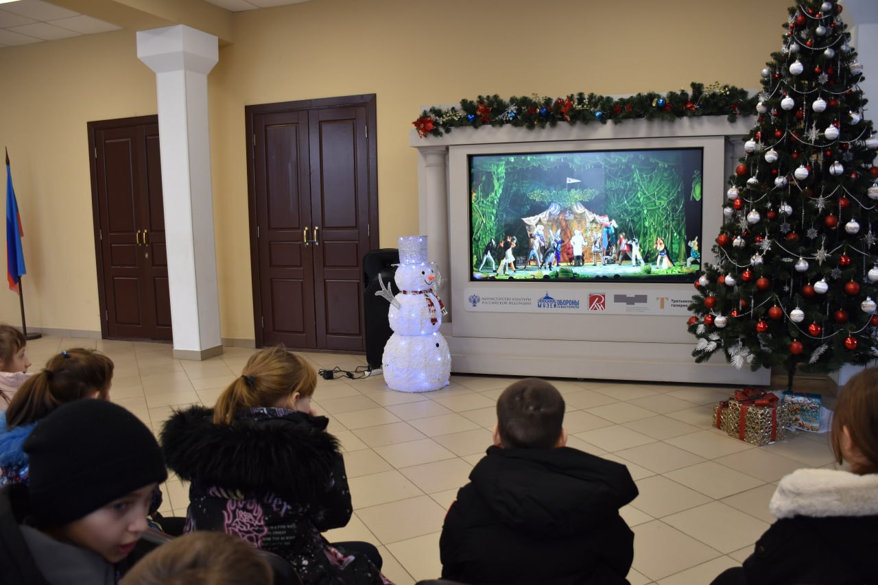 Воспитанники Центра культуры и досуга из города-партнера Калужской области познакомились с культу...