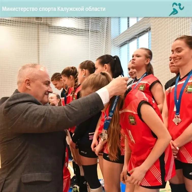 Команда Калужской области заняла второе место на чемпионате России по волейболу среди женских ком...