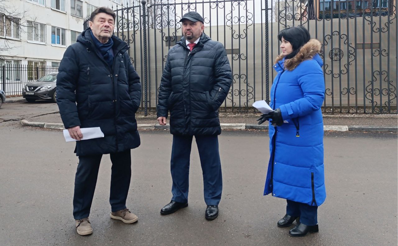 ТОСам кинут еще 5 миллионов, но им все равно не хватает.

На заседании спорили, как распределить ...