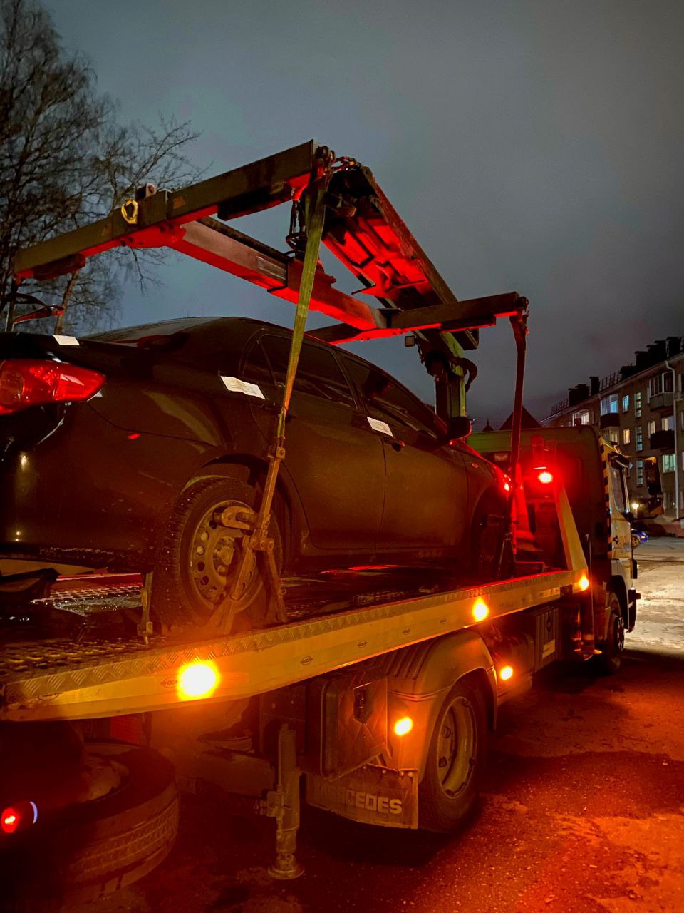 В Жуковском прихватили тачку у должника по алиментам!

Мужик задолжал более 600 тысяч на содержан...
